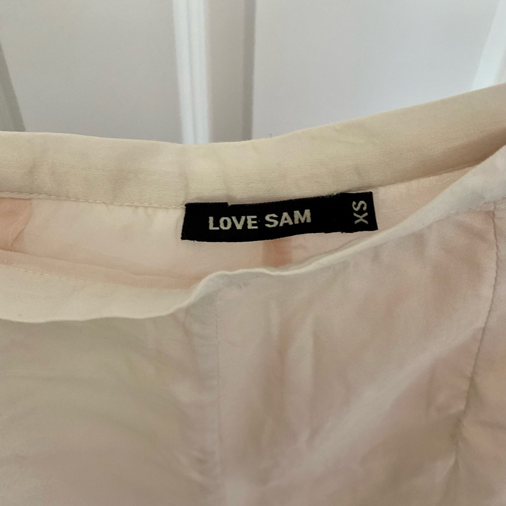 Nordstrom/Love Sam: Jardin Embroidered Shorts - Picture 3 of 4